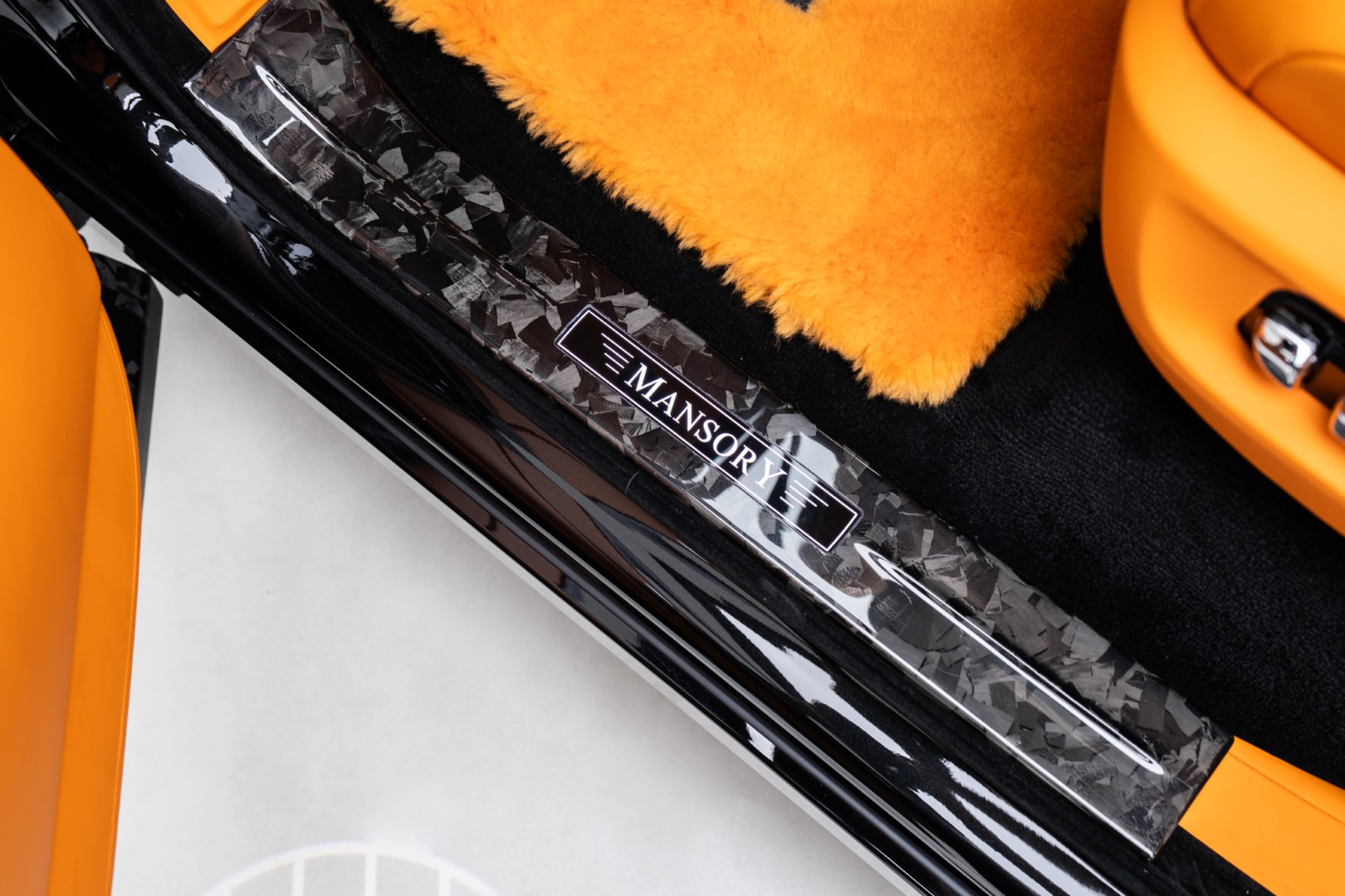 2026 ROLLS ROYCE CULLINAN BLACK BADGE BY MANSORY | GCC | WARRANTY SERVICE | FULL CARBON